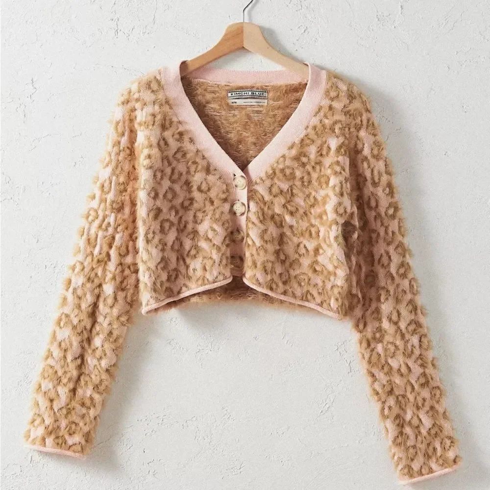 Kimchi Blue Meo Cardigan Pink Animal Print Cropped Button Front Women's NEW